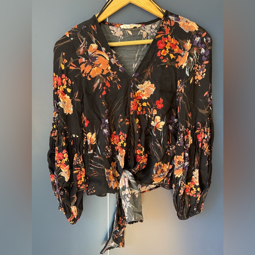 Boho LOVESTITCH brand top! Size Medium